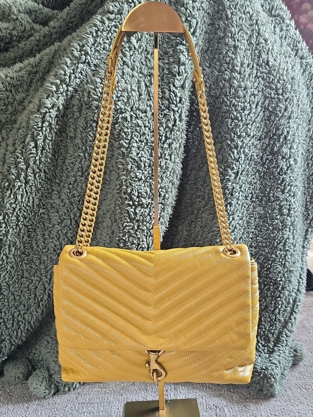 Rebecca Minkoff Chevron Quilted Chain Shoulder Bag - Women's Handbag